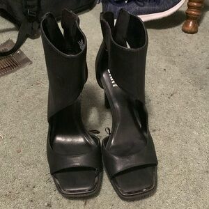 Women's black DKNY heels